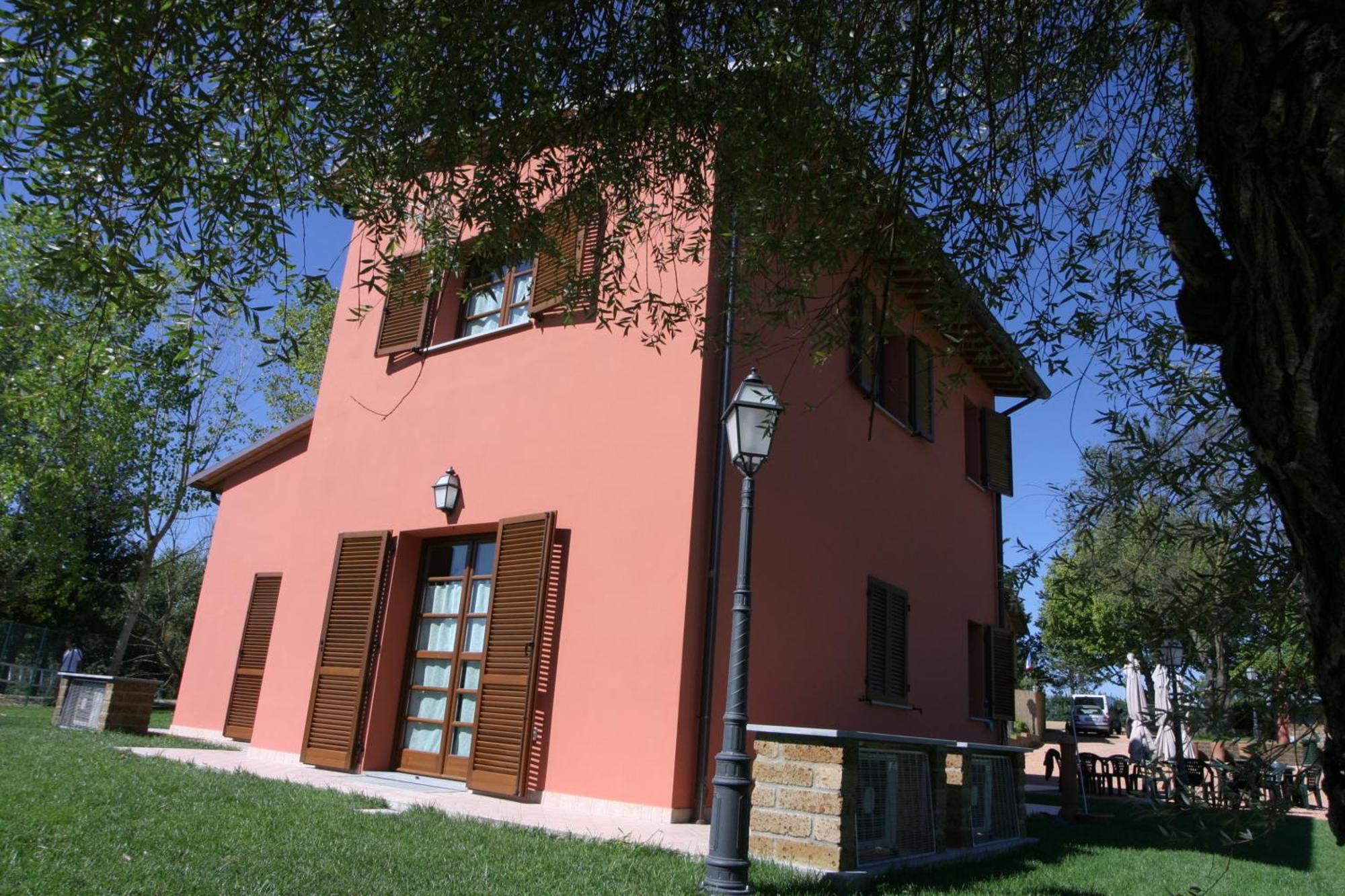 La Bettola Tavern Rooms Restaurant Montopoli in Val d'Arno Exterior photo